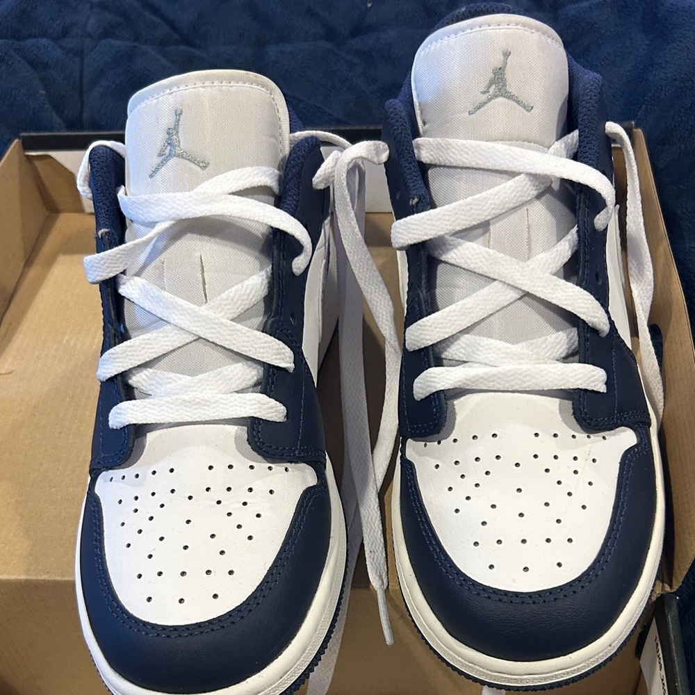 Jordan Air Jordan 1 Low (GS) White/Grey/Navy Box Label